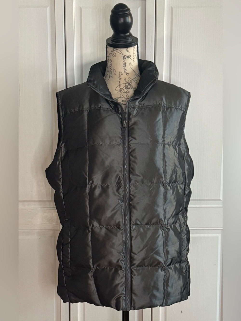 Lands' End Ladies Puffer Vest Size XL(18)